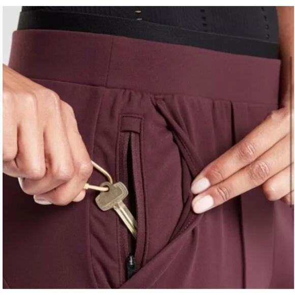 Athleta Venice Pintuck Pants Burgundy Red Pull-On Tapered Leg Small 4/6 - Picture 7 of 12